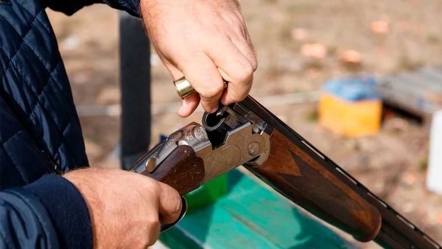 На Чернігівщині чоловік отримав 13 років ув’язнення за смертельні постріли по сусідах На Чернігівщині чоловік отримав 13 років ув’язнення за смертельні постріли по сусідах